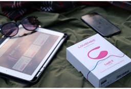 Lovense - Lush 3.0 - Draagbare Vibrator - Vibrerend Ei - Appgestuurd Luxe Vibratie Eitje - Sex Toys voor Vrouwen - Vibrators voor Vrouwen - Sex Toys voor Koppels - Roze — thumbnail 10