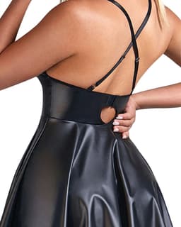 Latex Wetlook Sexy Jurkje – Lingerie Erotisch – Zwart – Lingerie Setje – Luxe Lingerieset – Leren PU Lingerie Jurkje – Leatherlook – Verleidelijk & Mysterieus – Inclusief Chocker – Kinky – BDSM – Festival Outfit – Clubwear – Wasteland – S, M, L, XL — thumbnail 8