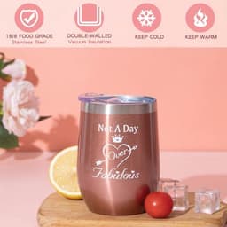 Unieke Verjaardagscadeaus Set voor Vrouwen - Geschenken Mand Ideeën en Wijn Tuimelaar Set — thumbnail 4