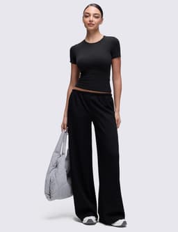 Getailleerd T-shirt met Hoge Ronde Hals voor Dames - Zachte Effen Basic Top — thumbnail 2