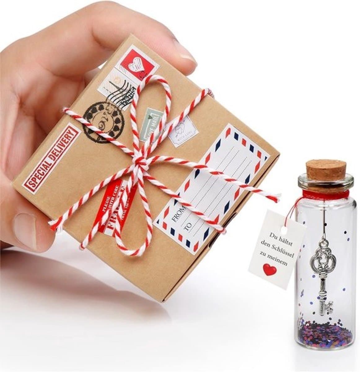 Romantisch Liefdescadeau voor Haar en Hem met Versierde Geschenkdoos — afbeelding 1