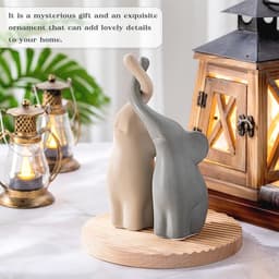 Decoratieve Olifanten Beeldjes Koppels voor Woondecoratie - Beige en Grijs Ornamenten - Set van 2 - Perfecte Cadeau Ideeën voor Valentijnsdag en Verjaardagen — thumbnail 2