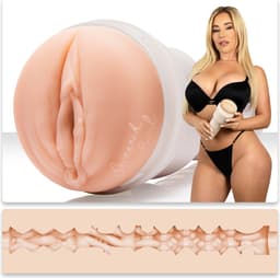 Fleshlight Girls - Savannah Bond — thumbnail 11