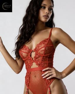 Erotische Body – Premium Quality – High End – Sexy Lingerieset – Lingerie Erotisch – Classy luxe kanten lingerieset – Erotische Bustier – BH en jarretelset – Dames lingerie – Sexy lingerie – Spannende lingerie – Dare to Undress – Maat XS/S, M, L, XL — thumbnail 1