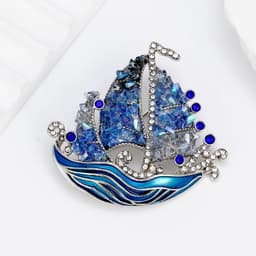 Zeilboot Broche Blauwe Emaille Golven Kristallen Speld voor Vrouwen Opvallend Hangertjes Cadeaus Pakken Truien Nautische Accessoires — thumbnail 3
