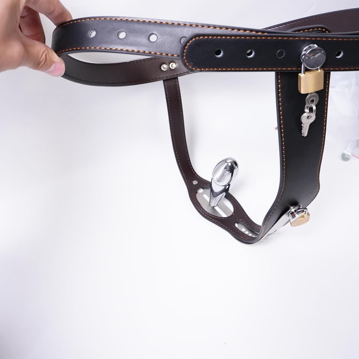 PU-leder riem met anale plug — afbeelding 1
