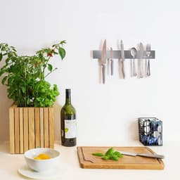 Zelfklevende Magneetmeslijst 25cm - Magneetmeslijst van Roestvrij Staal met Extra Sterke Magneet - Magnetische Meshouder voor Messen en Keukengerei — thumbnail 5