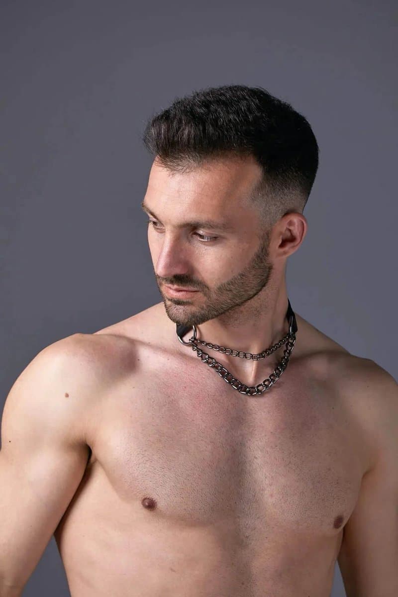 Heren Harness Choker Halsketting Zwart Kunstleer met Ketting en Ring Details Standaard Maat — afbeelding 1