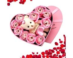 Rozen Cadeau Set - Zeep Rozen Doos - Romantisch Cadeau - Hartvormige Doos - 17x15.5x4 cm - Roze