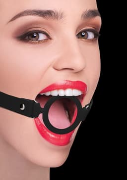 Silicone Ring Gag - With Leather Straps - Black — thumbnail 1