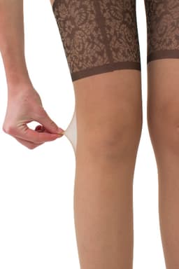 Giulia - Intimo Noir 20den Sheer Panty met open kruis - Beige - Small — thumbnail 4