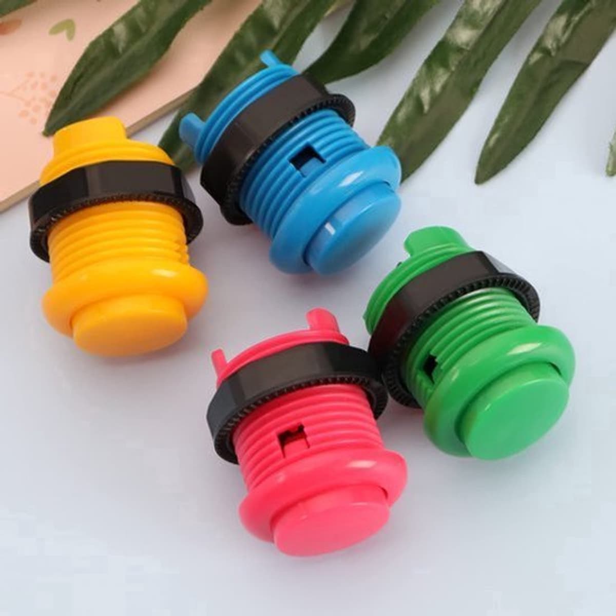 8 stuks drukknop compatibel met arcade machine games veelkleurige videogames knop games vervangende accessoires 4 kleuren — afbeelding 1