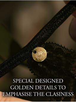 Shots - Le Désir Sophia - Slip met Open Kruis en Billen, Verstelbare Schuifregelaar en Gouden Details - One Size black OS — thumbnail 18