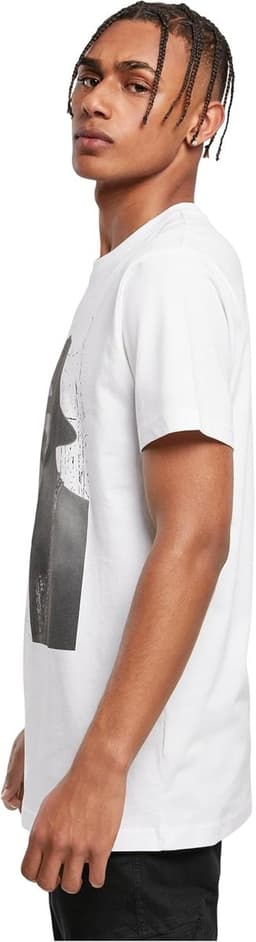 Heren T-Shirt met Tupac Cijfers en Gebarsten Achtergrond — thumbnail 4