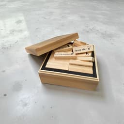 Erotisch Houten Torenspel – 48 blokken met Opdrachten – Inclusief Luxe Houten Bewaardoos – Perfect Cadeau voor Sinterklaas, Schoencadeaus & Kerstcadeaus — thumbnail 2