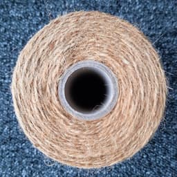 koord. Decoratief koord. Jute koord. Jute koord voor doe-het-zelf kunstnijverheid tuinkoord decoratie. Tuin koord knutselkoord decoratie. koord voor doe-het-zelf kunstnijverheid tuinieren. (1 mm — thumbnail 2