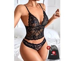 Quick Relief Sexy lingerie - Luxe Lingerieset Dames – Lingerie Erotisch – Sexy Lingerie – 2-delige set – Zwart Kant – Lingerie Setje – Verleidelijke Body & String – Chique – Luxe – Boudoir Look – Kinky – Erotisch - Maat S