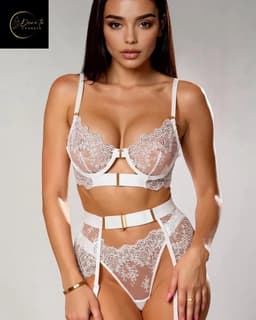 Luxe Lingerieset Dames – Lingerie Erotisch – Sexy Lingerie – 4-delige set – Wit Kant – Lingerie Setje – Verleidelijke BH met Jarretels & Hoge Taille String – Sexy Lingerie – Chique – Luxe –Boudoir Look – Kinky – Erotisch – Maat XS/S, M, L, XL — thumbnail 5