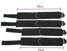 Okado Bed Bondage Set Zwart – Verstelbare Slaapkamer Set voor Volwassenen 18+ – Pols- en Enkelboeien met Klittenband – Polyester Bondage Set voor Matras — thumbnail 5