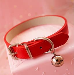 Finnacle - Verleidelijke Klinknagel Choker - Rood - Metaal en Lederen Kraag met Bel - Perfect voor BDSM en Bondage Spelletjes! — thumbnail 1