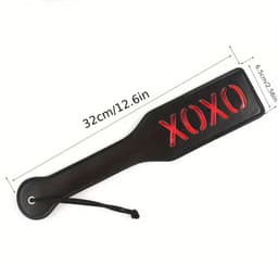 Spanking paddle -Spanking Paddle XOXO - SM attribuut - Hoogwaardig kwaliteit - Voor volwassenen - Zwart - Kunststof - Spannend voor koppels - Sex speeltjes - Sex toys - Makkelijk in gebruik - Erotiek - Bondage - Sexspelletjes voor mannen en vrouwen — thumbnail 2