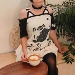 Kawaii Cartoon Grafische T-Shirts Dames Y2K Stijl Off Shoulder Tops — thumbnail 2