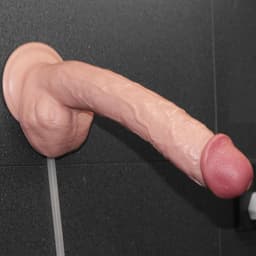 Realistische Spuitende Dildo – 23 cm — thumbnail 3