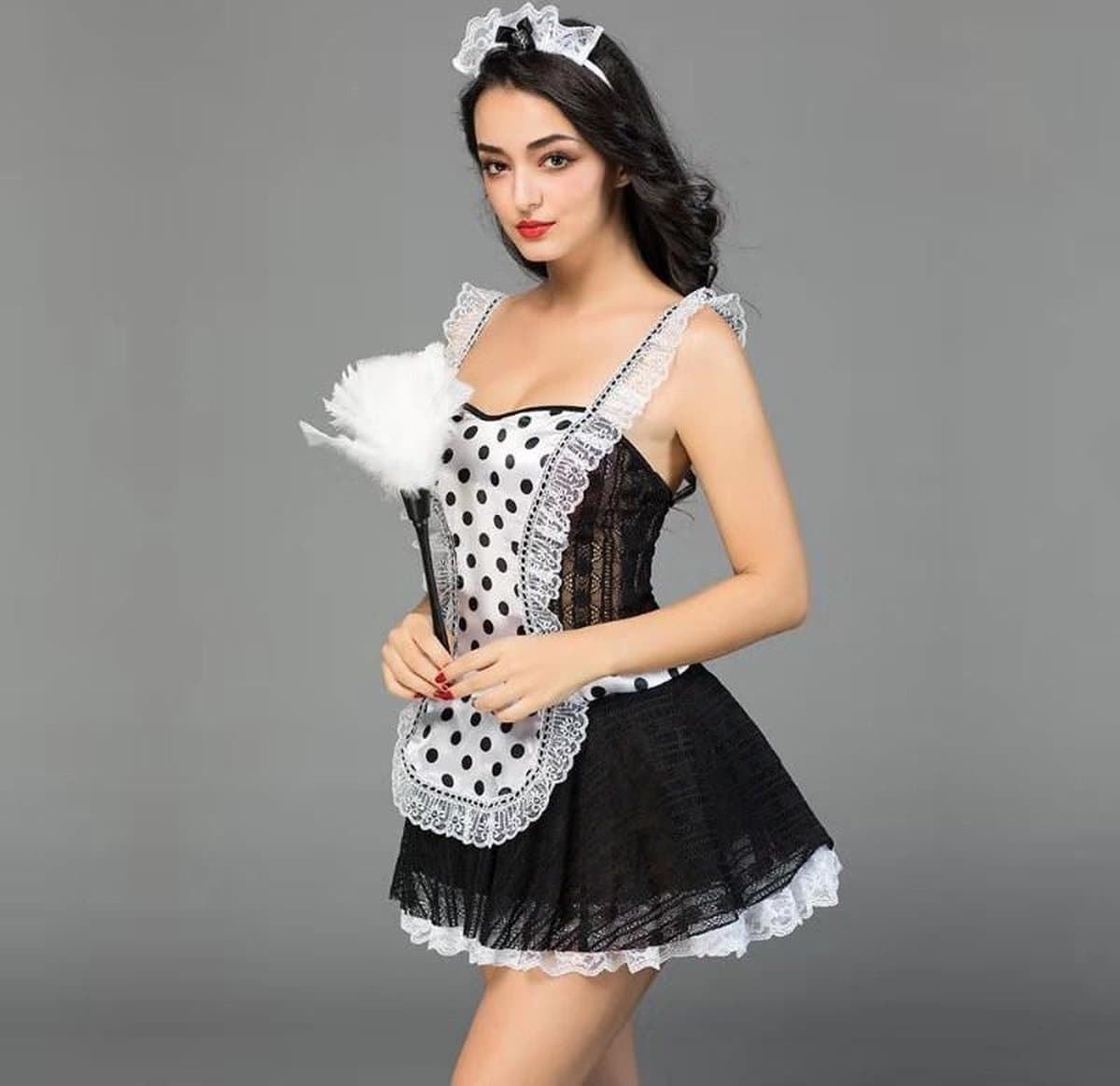 sexy outfit schoonmaakster — afbeelding 1