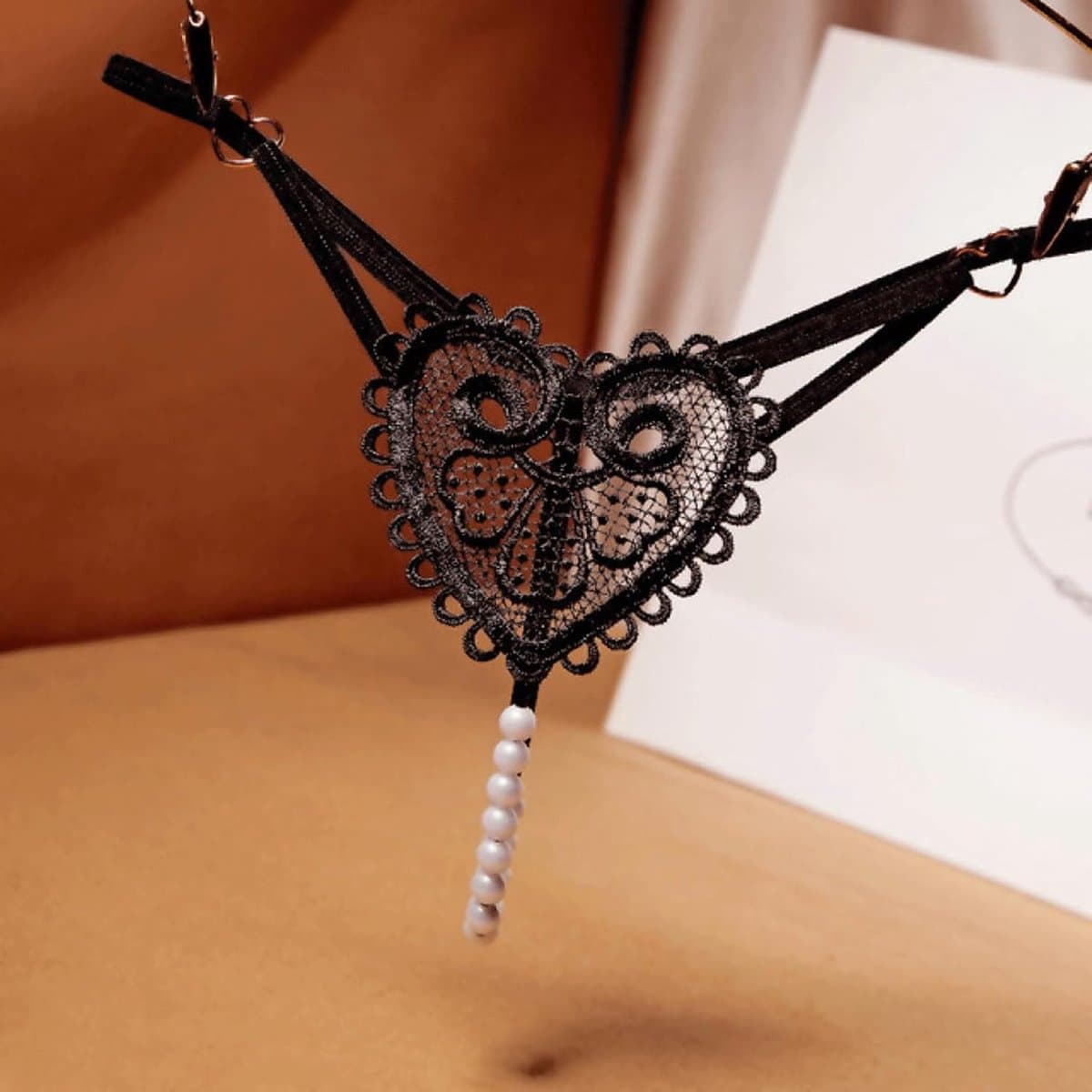 Navelketting Transparante damesslipjes Zoete onderbroek Open kruis T-rug Geborduurde sexy lingerie Sexy kralen T-rug Damesondergoed Zwarte taille (56-80cm) — afbeelding 1