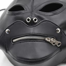 Smooth Leatherlook SM Fetish Masker Zwart - Spannend voor koppels - Masker - Sex speeltjes - Sex toys - SM toys - Erotiek - Bondage - Sexspelletjes voor mannen en vrouwen – Seksspeeltjes - Mouthzipper - SM masker - Fetish masker - Bondage masker — thumbnail 5