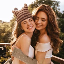 Handschoenen en Beanie, Fairy Grunge Accessoires, Gescheurde Handschoen en Hoed Gestreepte Gehaakte Slouchy Hoed, Winter Warme Gebreide Alt Hoofddeksels Accessoires, Grunge Kleding Fairy Grunge — thumbnail 2