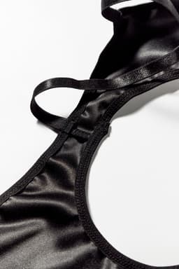 Zwarte Sexy Body Teddy Lingerie van Kunstleer met Uitsnijdingen en Jarretelgordel | Erotische body Suit | Sexy lingerie erotiek | Erotische lingerie voor dames | Wetlook erotiek | Sexy string dames | Bodies | Leren lingerie setje | Wetlook — thumbnail 5