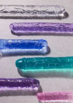 RealRock by Shots Rechtdoor Realistische Dildo met Zuignap - 7'' / 18 - Paars - 18 cm — thumbnail 3
