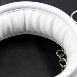 Banoch - Collar & leash White - Halsband en Riem - wit imitatieleer - bondage — thumbnail 4