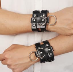 Pols bondage armbanden - Lederen BDSM riem - Set van 2 - Verstelbaar — thumbnail 3