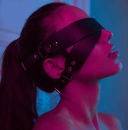 Verstelbare lederen BDSM blinddoek - Oog masker - Zeer luxe uitvoering - Gespsluiting - SM - Leer - Hoge kwaliteit - One size — thumbnail 4