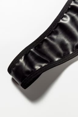 Zwarte Sexy Body Teddy Lingerie van Kunstleer met Uitsnijdingen en Jarretelgordel | Erotische body Suit | Sexy lingerie erotiek | Erotische lingerie voor dames | Wetlook erotiek | Sexy string dames | Bodies | Leren lingerie setje | Wetlook — thumbnail 5