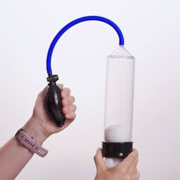 EasyToys - Penispomp met Knijpbal - Sex Toys voor Mannen - Voor een Hardere en Langere Erectie - 20 cm - Zwart — thumbnail 3