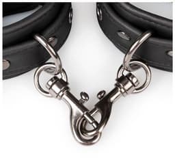 EasyToys - Kunstlederen Handboeien - Duurzaam - Bondagetouw - Handboeien Seks - BDSM - BDSM Toys - Rollenspel Erotiek - Erotisch Spel - Handboeien Speelgoed - Zwart — thumbnail 8