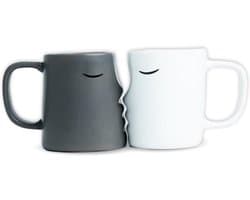 Set van 2 Keramische Mokken Kus van Koppels - Romantisch Cadeau voor Jubileum, Bruiloft en Valentijn