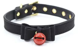 Zwarte Choker met Strik en bel - Sexy halsband - Zwart - BDSM - Rollenspel- BDSM Scene - Kunstleer met rode bel - 44CM - Hals band met strik - Vastbinden - Ketenen - Verstelbaar - CHPN — thumbnail 1