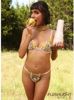 Fleshlight Girls - Janice Griffith Eden — thumbnail 16