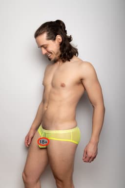 SUKREW Sheer Low-rise Brief Acid Yellow - MAAT S - Erotisch Heren Ondergoed - Slip voor Man - Sexy mannen Slip — thumbnail 4
