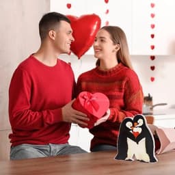Houten Decoratie Pinguïn Liefdespaar Cadeau voor Jubileum en Valentijnsdag — thumbnail 2