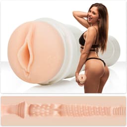 Fleshlight Girls - Riley Reid Utopia — thumbnail 17