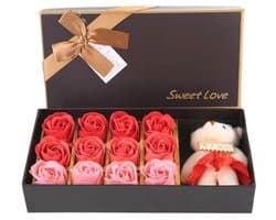 12 Rozen Zeep Bloemen Gift Set voor Vrouwen - Romantisch Valentijnsdag Cadeau met Pluche Beer