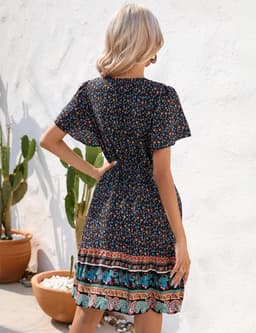 Boho Zomerjurk voor Dames – Korte Mouwen, V-hals, Bloemenprint – Elegante Mini-jurk voor Strand en Vrije Tijd — thumbnail 7
