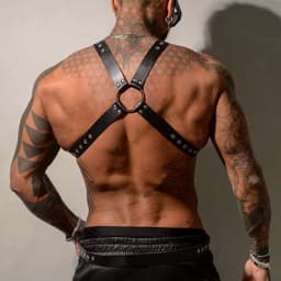 Heren Bondage Harnas van Kunstleer – Verstelbaar Fetish Vest voor Roleplay - Lingerie — thumbnail 2