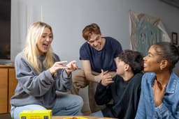 Raadspel Woorden - Partyspel - Gezellig Spelen - Diverse Speelmodi - 2+ Spelers - Meerkleurig — thumbnail 4