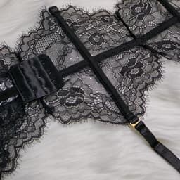 Sexy Lingerieset – Eternal Seduction – Erotisch & Verleidelijk – Luxe Kant – Jarretel Set – Sensuele Kanten Lingerie – Verstelbare Bandjes – Vrouwelijk – Lingerie Erotisch – Lingerie Sexy setje – Maat S, M, L en XL — thumbnail 17